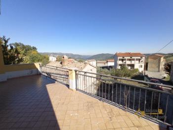 Detached country villa with terrace and 2000 sqm of garden. Img22