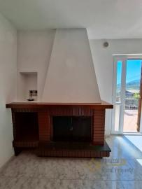 Detached country villa with terrace and 2000 sqm of garden. Img8