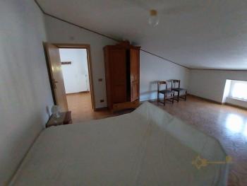 Detached country villa with terrace and 2000 sqm of garden. Img30