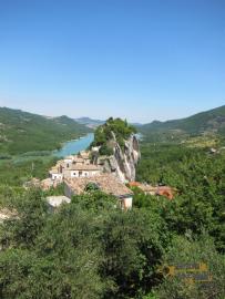 Fabulous villa in perfect conditions with panoramic terrace, lake view and garden. Pietraferrazzana Img16