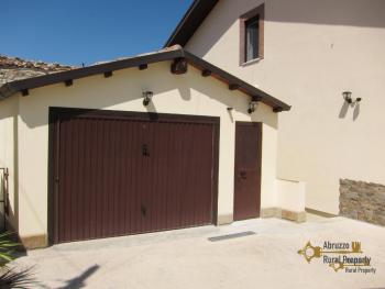 Fabulous villa in perfect conditions with panoramic terrace, lake view and garden. Pietraferrazzana Img92