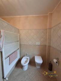 Fabulous villa in perfect conditions with panoramic terrace, lake view and garden. Pietraferrazzana Img48