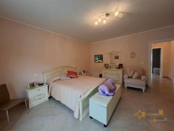 Fabulous villa in perfect conditions with panoramic terrace, lake view and garden. Pietraferrazzana Img52