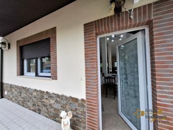 Fabulous villa in perfect conditions with panoramic terrace, lake view and garden. Pietraferrazzana Img5