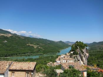 Fabulous villa in perfect conditions with panoramic terrace, lake view and garden. Pietraferrazzana Img4